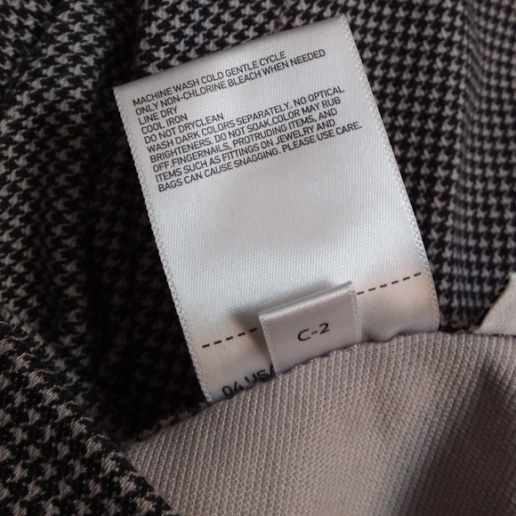 4/$20 NWOT Uniqlo Black/White Houndstooth Leggings - Picture 8 of 8